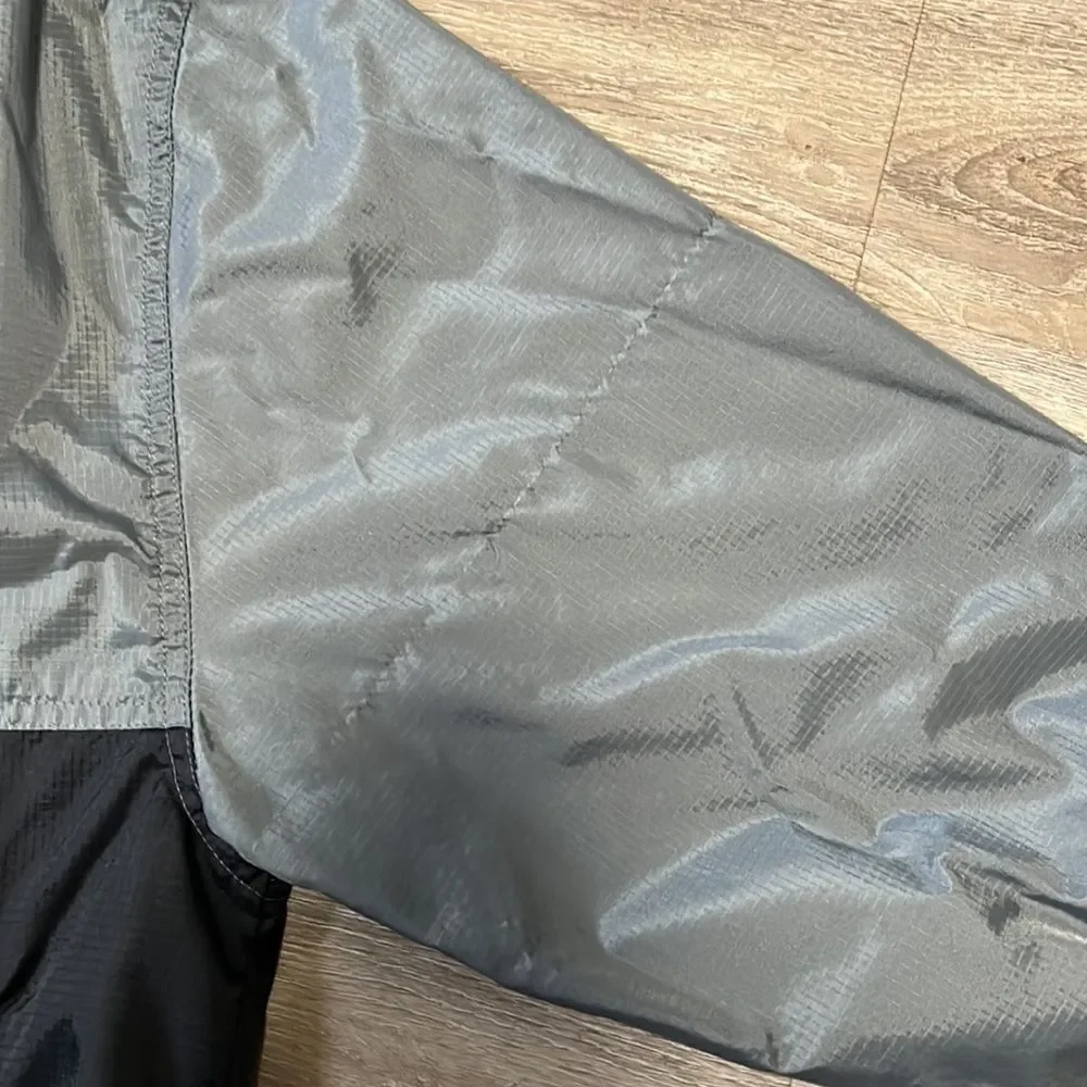 Boys GAP Nylon Hooded Windbreaker Size L/XL